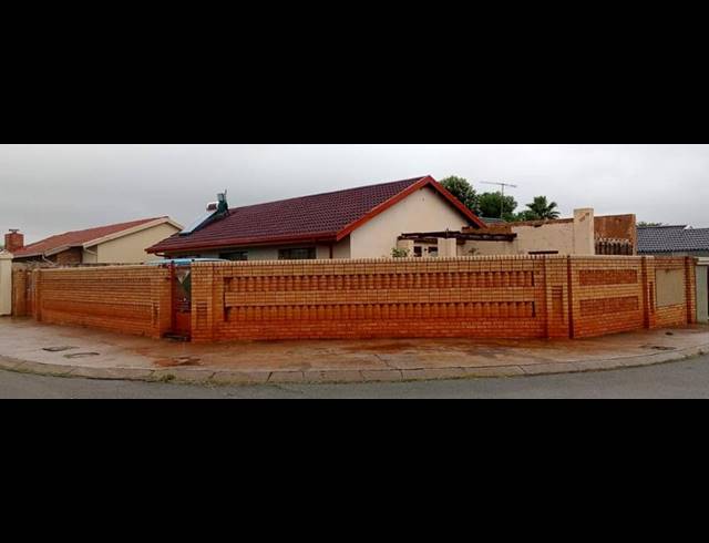 3 BEDROOM HOUSE FOR SALE IN PROTEA NORTH